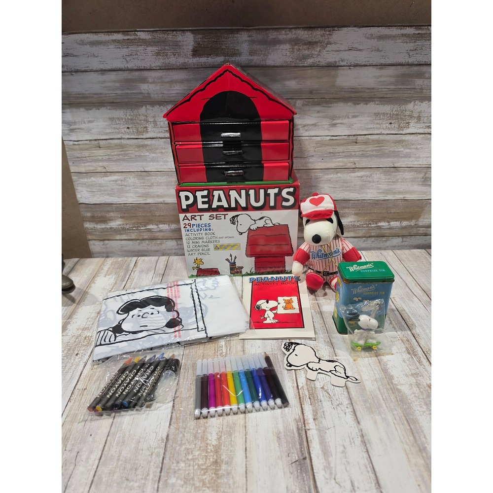 Peanuts Snoopy Art‎ Set Doghouse Tin Whitman Plush and Surprise Tin Bundle READ